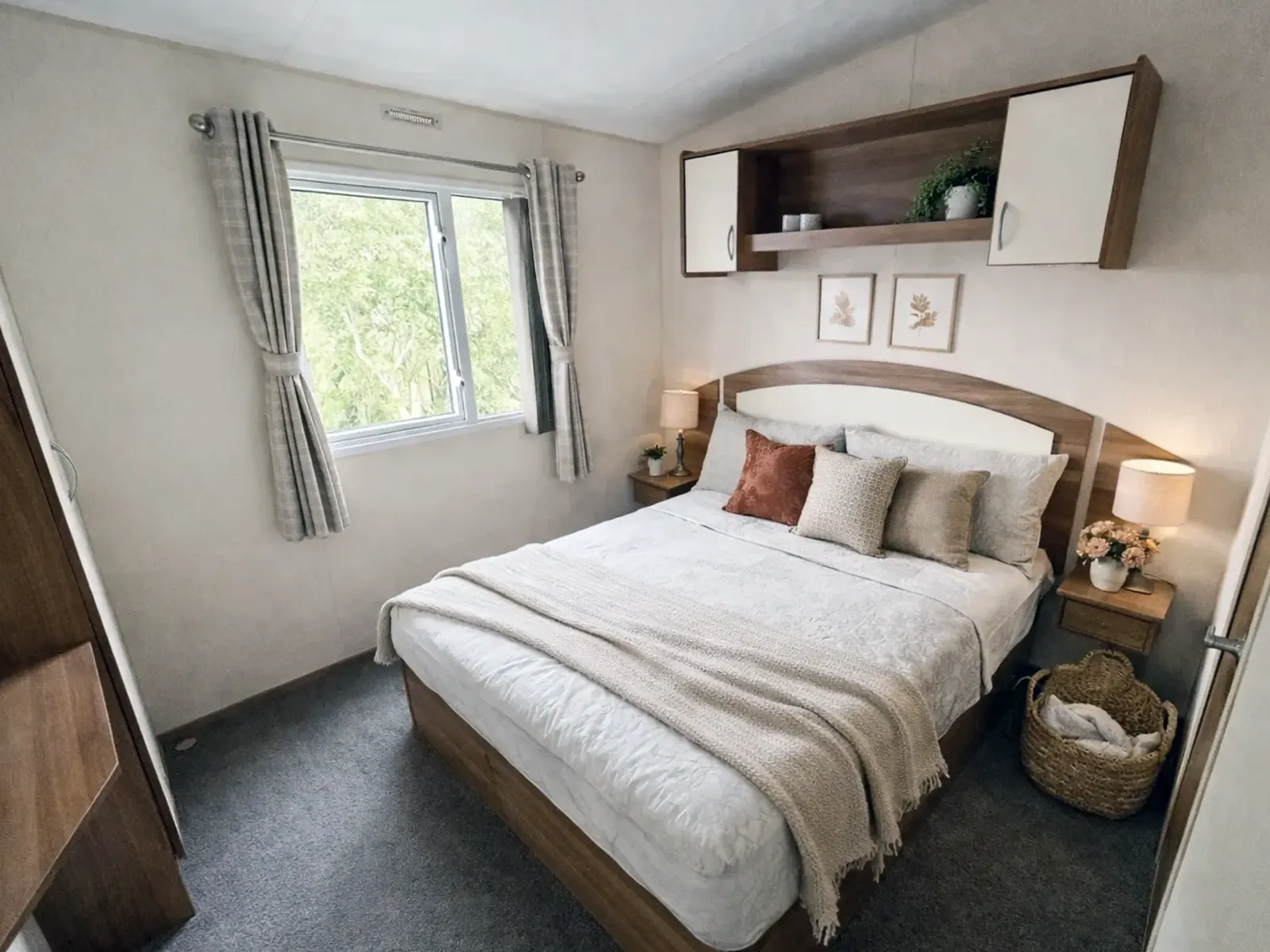 Master bedroom in the 2014 ABI Vista Platinum holiday home