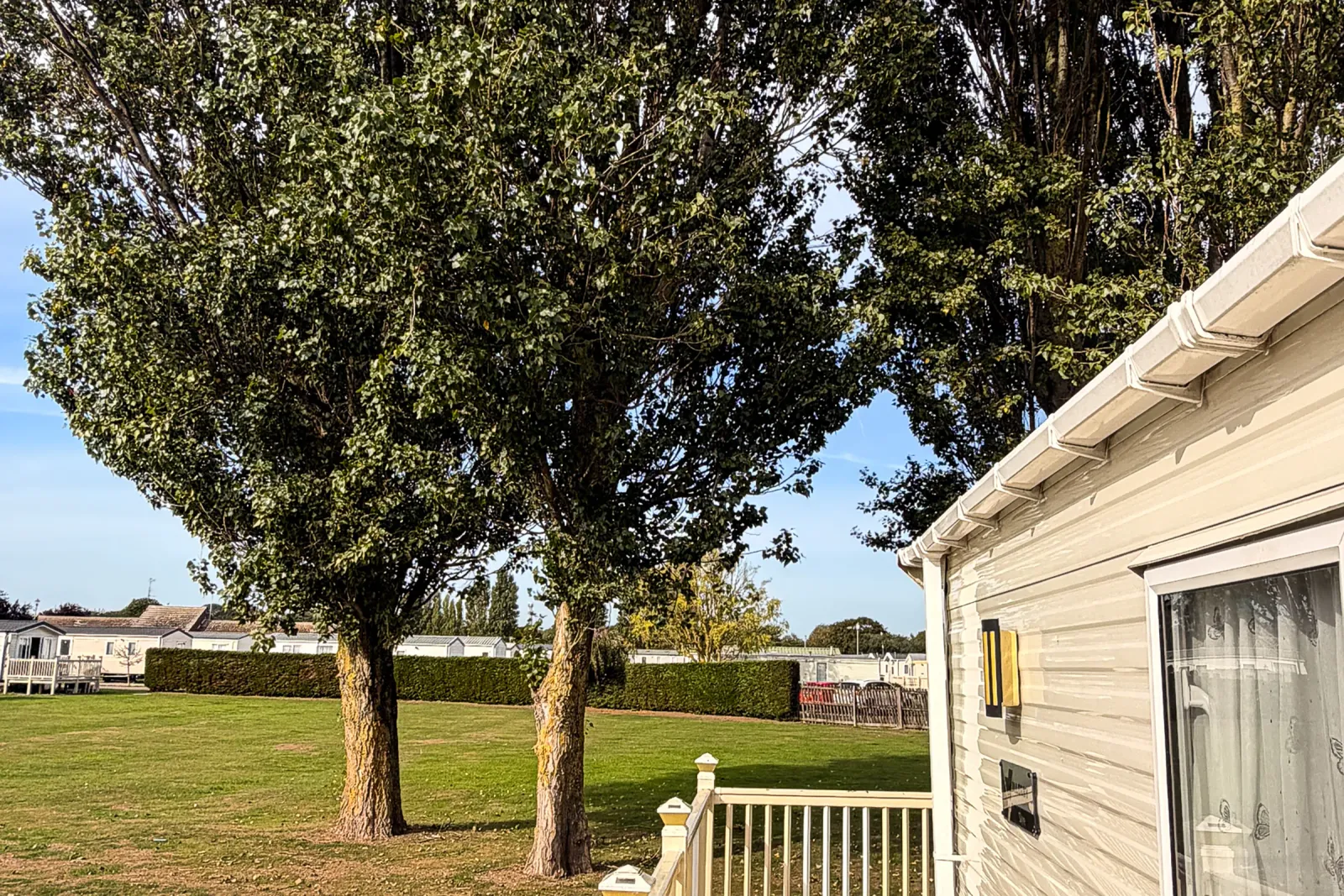 2018 Willerby Skye Coastfields decking with open green outlook