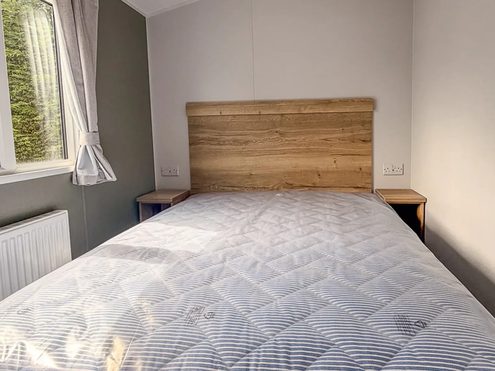 Master bedroom in the 2026 Willerby Ellerton Extra holiday home