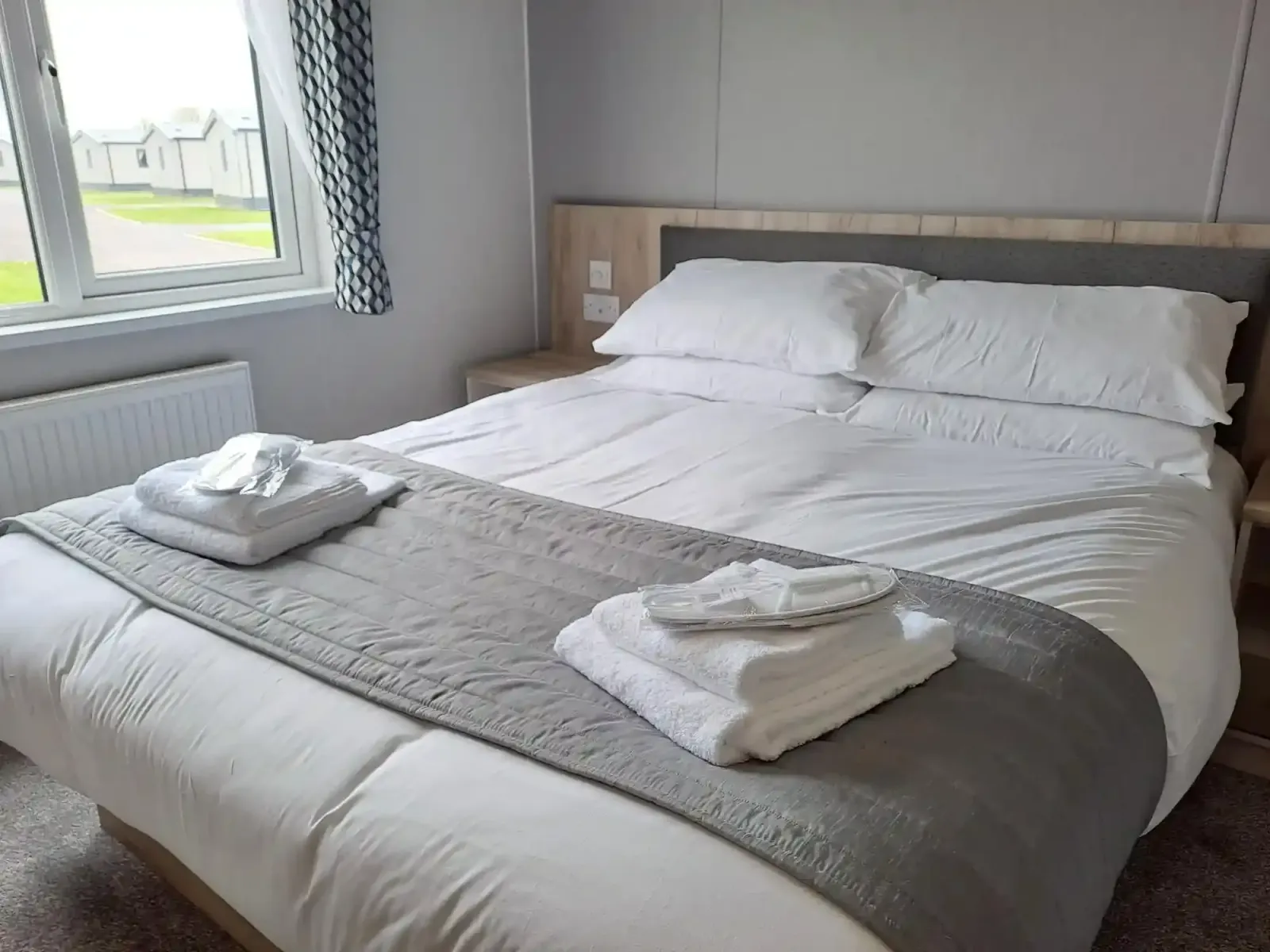 Coastfields-Mapleton Lodge- main-double bedroom 1_Lodge 6 NHT (LP22775)