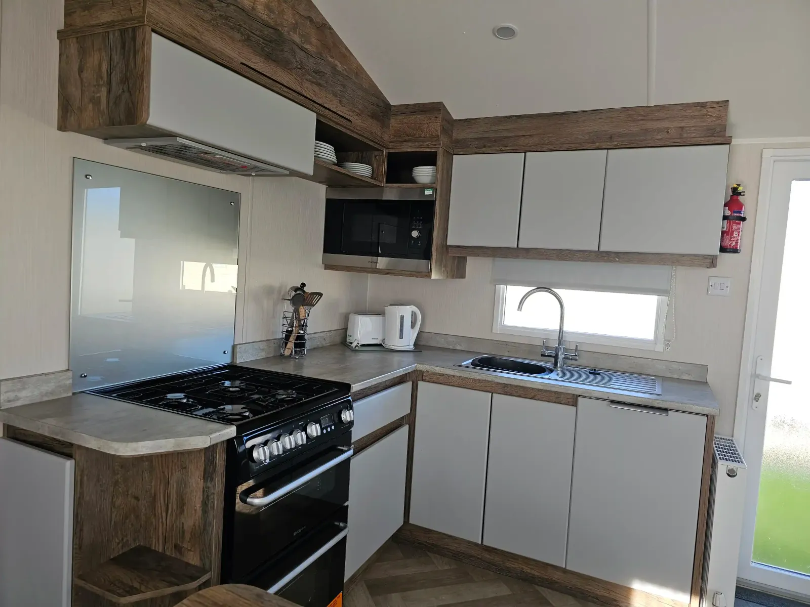  Coastfields Silver Caravan Sleeps 6 Pet Friendly Kitchen LP19669