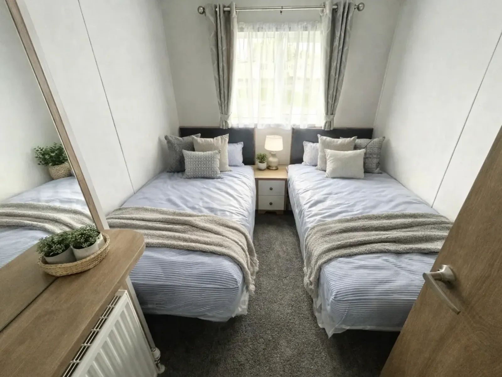 First twin bedroom in the 2026 Willerby Pinehurst holiday home