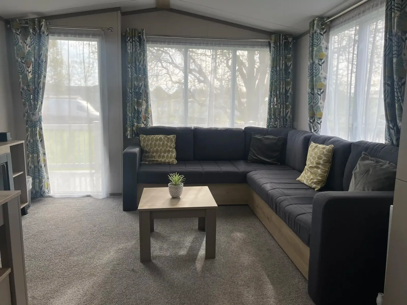 north shore platinum caravan