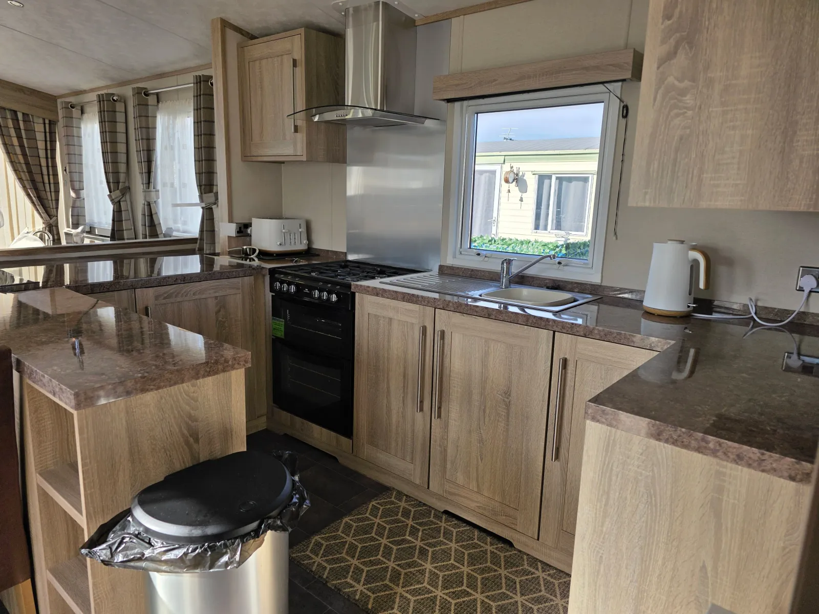 Platinum Caravan 4+
