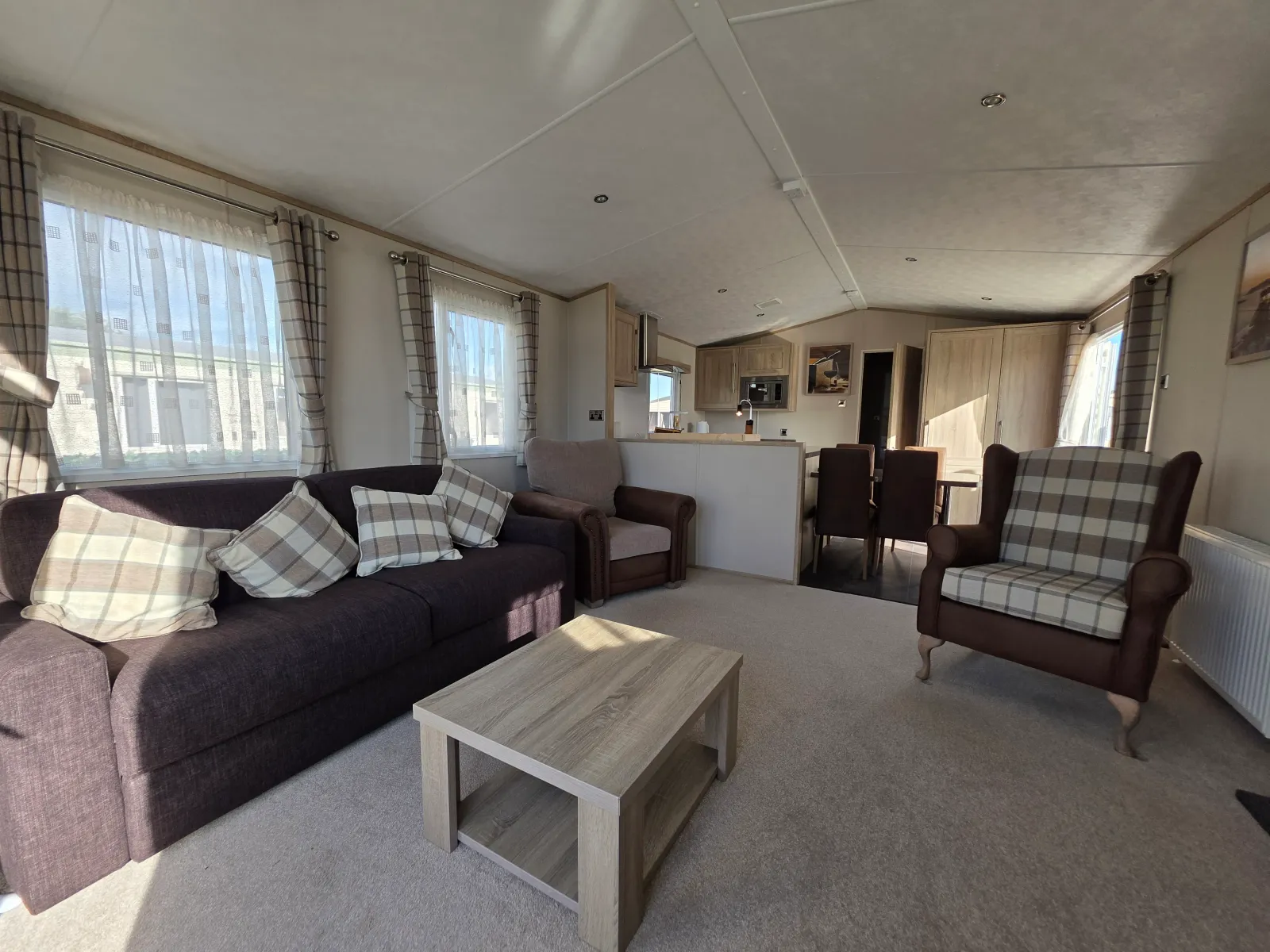 Platinum Caravan 4+