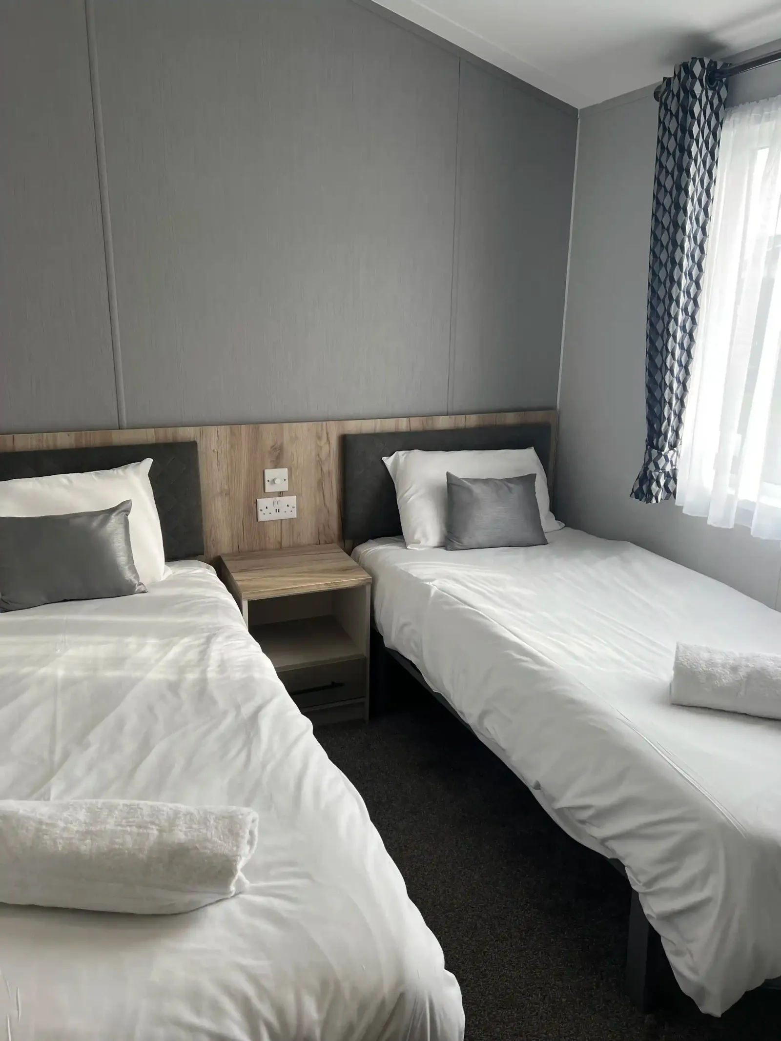 Platinum Lodge 4 P (LP23777)