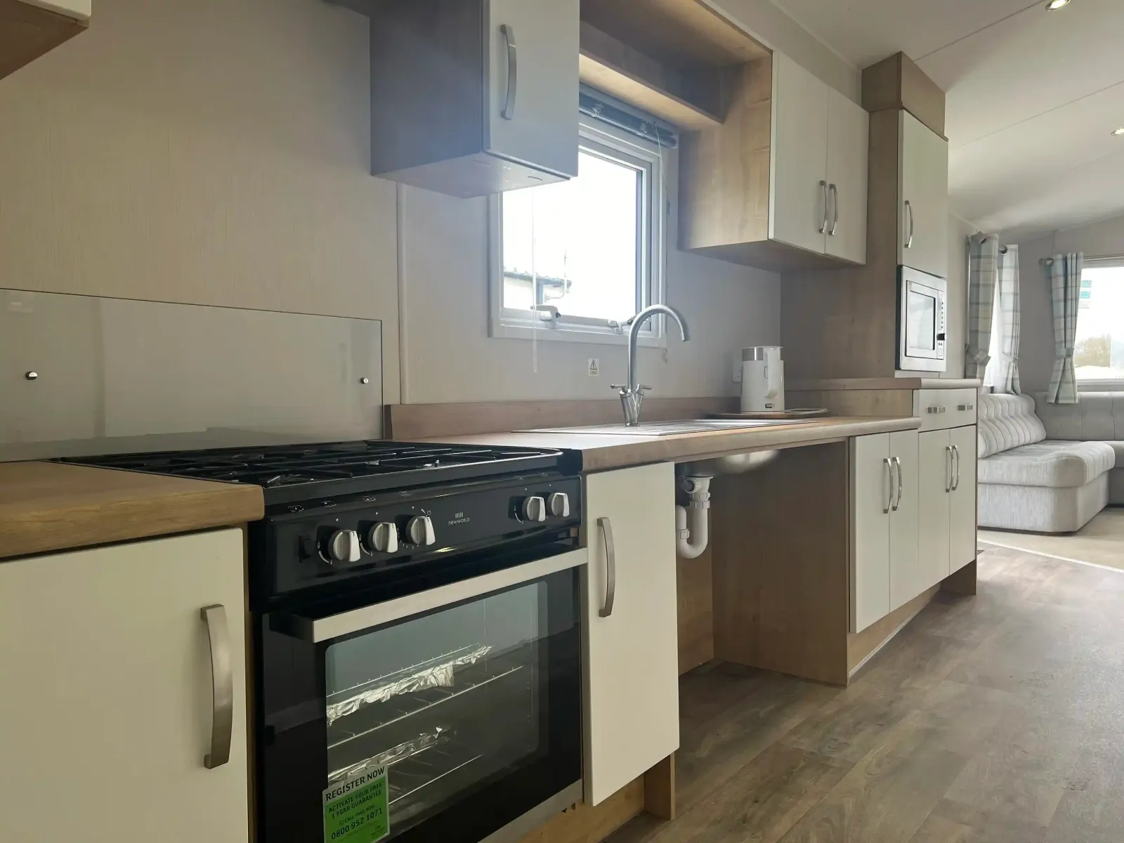 S2HS Gold 6 Caravan WCF PF (LP23418)_Kitchen 1_Skegness Fields