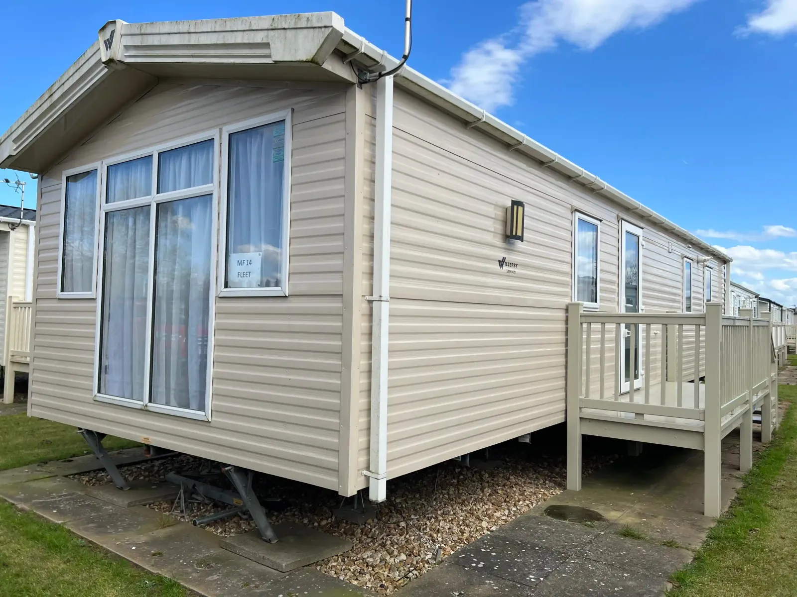 Silver 8 Caravan (LP19683)_Merryfield Sandfield Silver 8 External_Merryfield & Sandfield