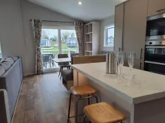helsey farm platinum lodge