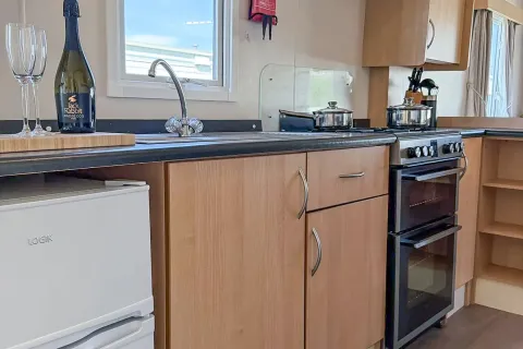 2010 ABI Vista Fitted Kitchen