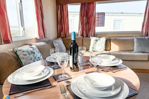 2015 ABI Summerbreeze Dining Area 