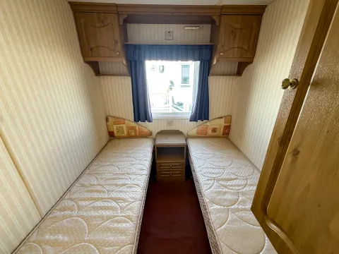 Twin bedroom in the 2002 ABI Lincs Supreme holiday home
