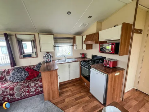 Coastfields 2012 Willerby Rio Gold kitchen at North Shore 