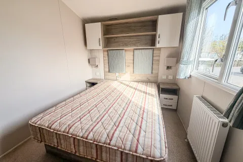 2018 Willerby Skye Coastfields master bedroom