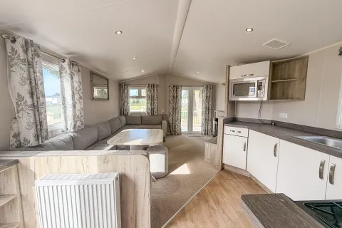 2018 Willerby Skye Coastfields spacious lounge and open-plan interior