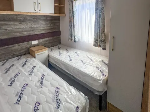 Twin bedroom in the 2026 Swift Bordeaux holiday home
