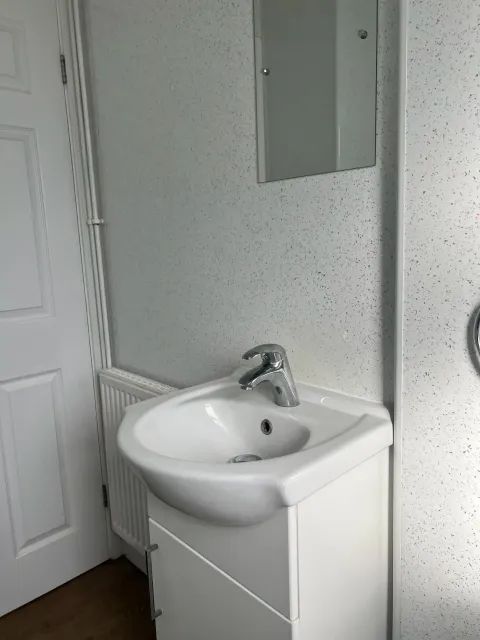  Coastfields Ground Floor Apartment Sleeps 4 (LP19664)_Bathroom
