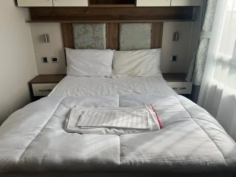 Double bedroom 2_Bronze 8 Caravan PF (LP23266)