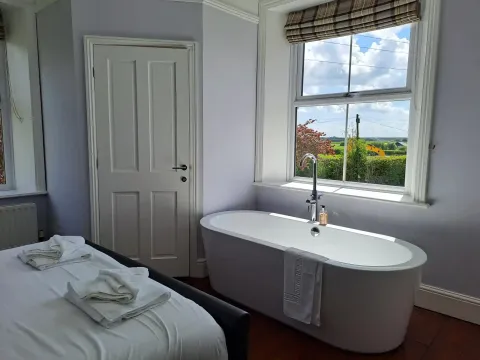 helsey farm house