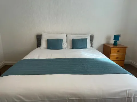 Main bedroom_Bungalow (LP19666)