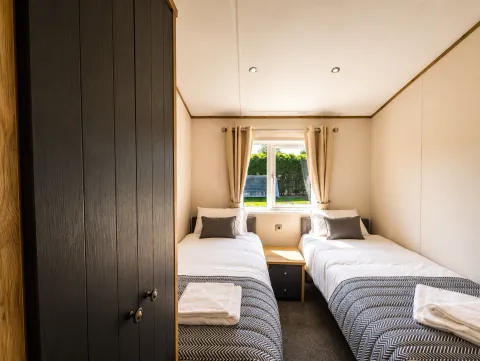 NS Platinum Lodge sleeps 7.png