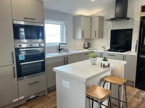 Platinum Lodge 4 Berth HT (LP20473)_Skegness Fields Platinum Lodge 4 HT Kitchen_Skegness Fields