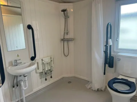 S2HS Gold 6 Caravan WCF PF (LP23418)_Wet Room_Skegness Fields