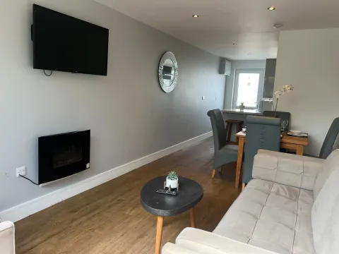 shakespeare apartment