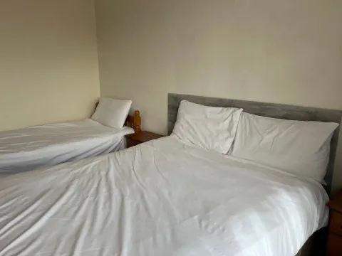 tennyson first floor apartment pet friendly