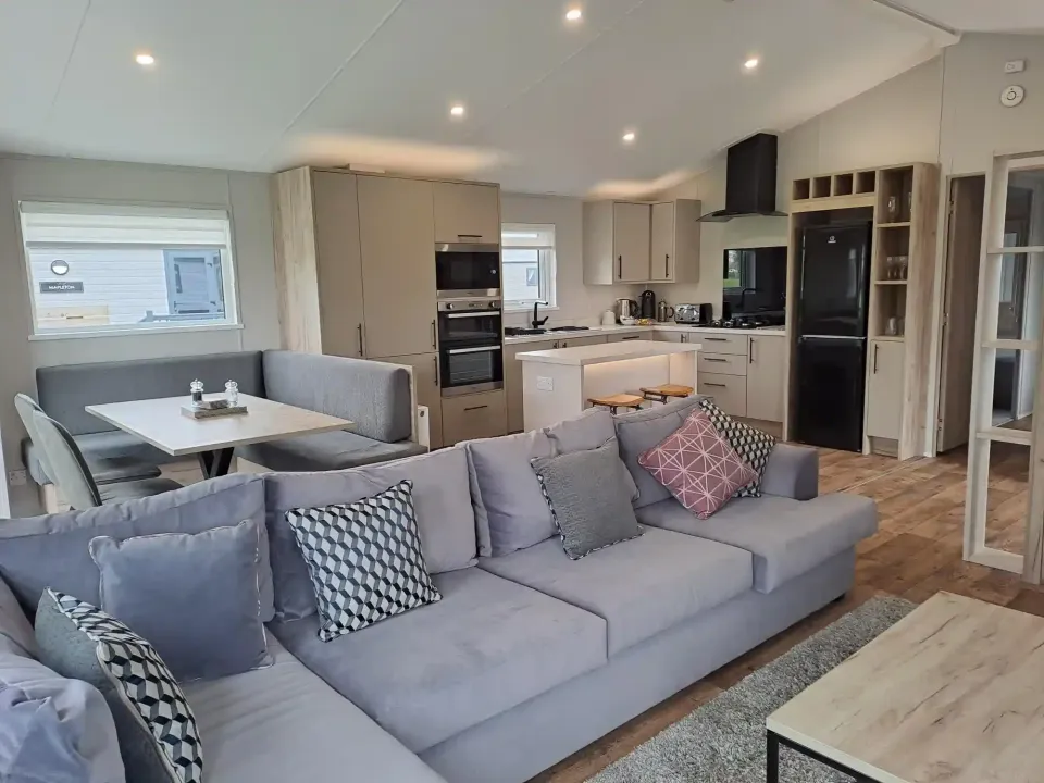 Coastfields - Mapleton Lodge- lounge-dining area-kitchen-open plan 1_Lodge 6 NHT (LP22775)