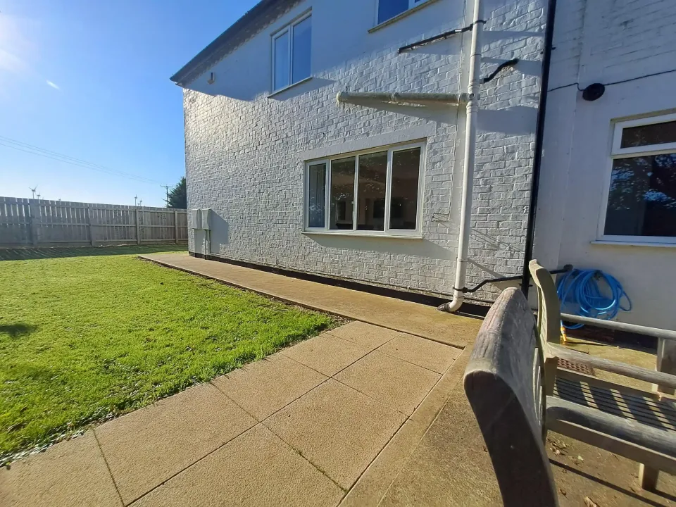 grange woodpecker cottage