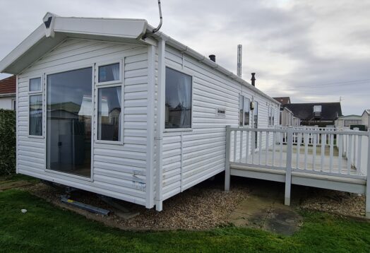 Willerby Avonmore 35×12 2 Bedrooms Double glazed and Centrally heated with big veranda.