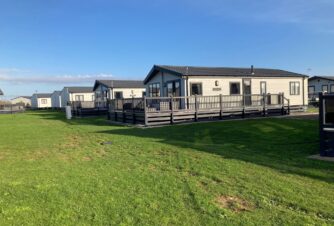 Willerby Clearwater Lodge 40×20 2 Bedrooms hot tub, 2024 ground rent included